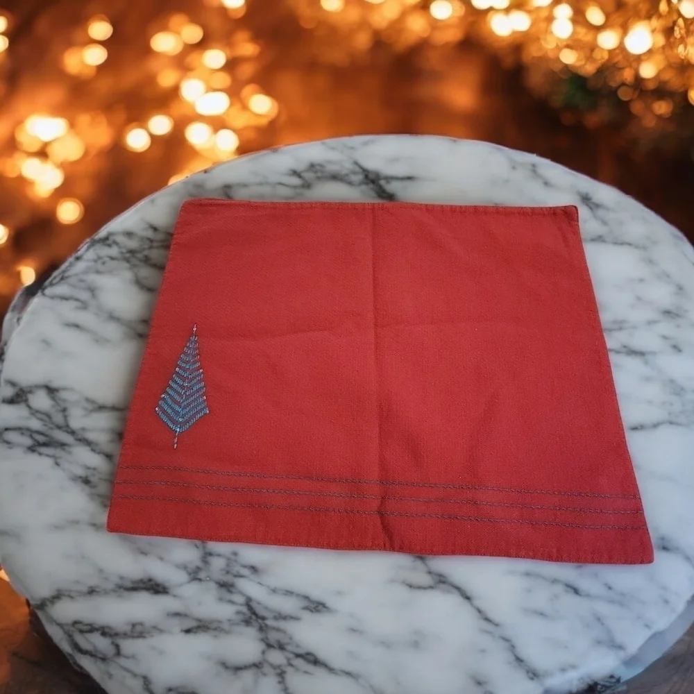 6 Red Embroidered Christmas Tree Placemats with beads 16